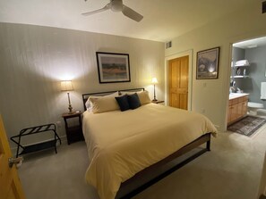 Strykejern/-brett, wi-fi og sengetøy