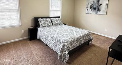 Spacious 2BR/2BA Retreat with Fast WiFi – Your Home Away from Home!