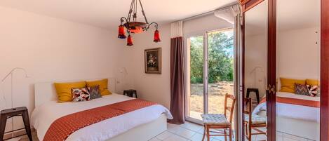2 Schlafzimmer, BĂŒgeleisen/BĂŒgelbrett, kostenloses WLAN, BettwĂ€sche