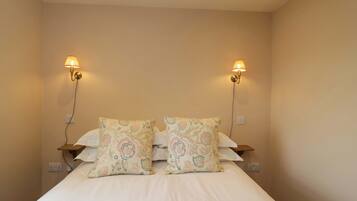 Didekorasi berbeda-beda dan dilengkapi dengan perabotan berbeda-beda