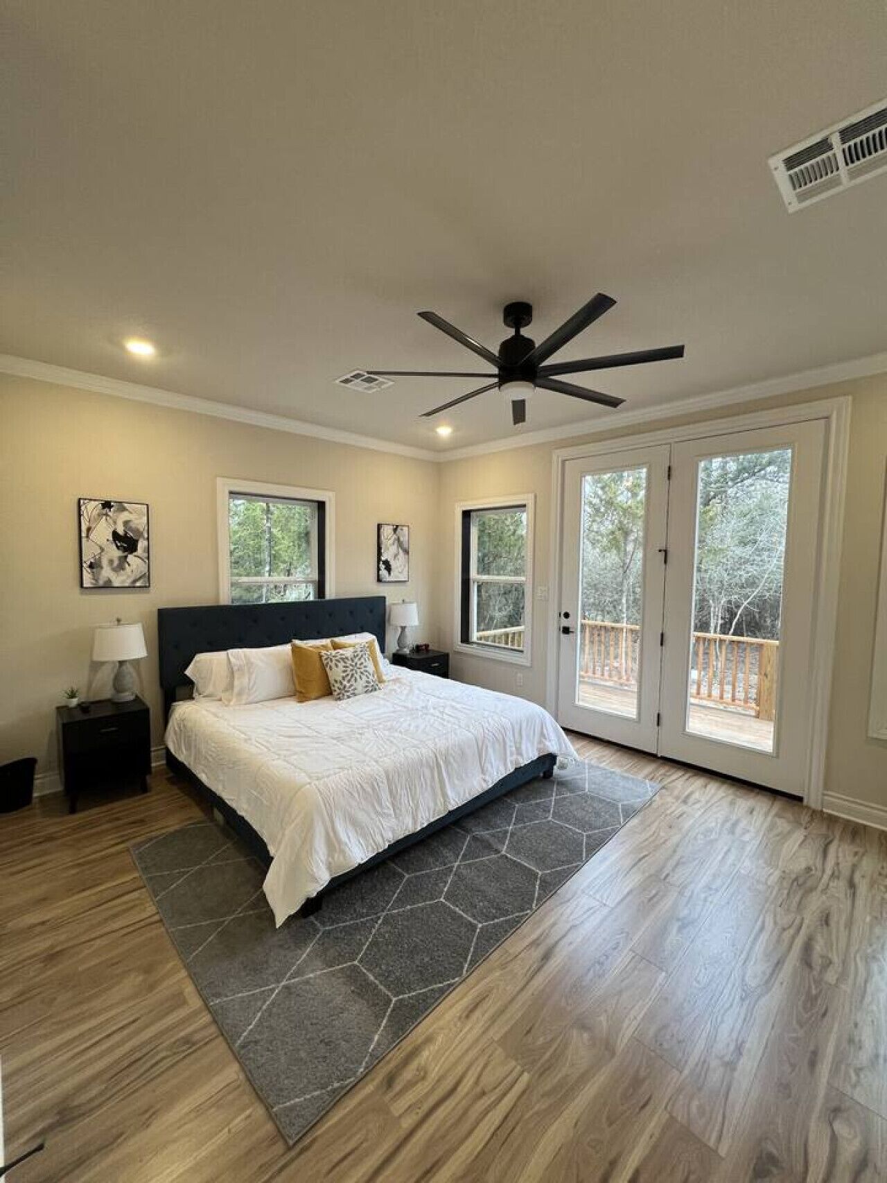 1 bedroom, iron/ironing board, travel cot, WiFi