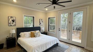 1 bedroom, iron/ironing board, travel cot, WiFi