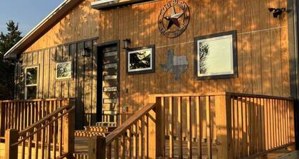 Cozy Cottage Retreat in Nature