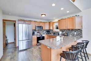 Microwave, oven, stovetop, dishwasher