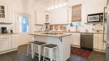 Microwave, oven, stovetop, dishwasher