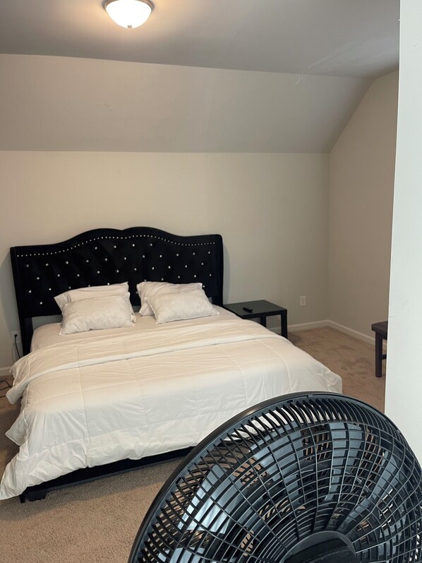 4 bedrooms, WiFi, bed sheets