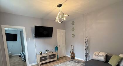 Welcome to the Home Away From Home- 2 Bed 1Bath