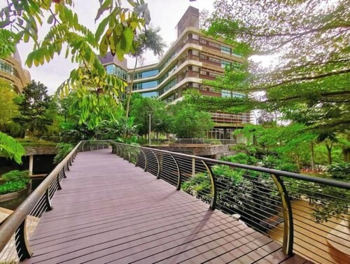 Afiniti-3min walk to Legoland-1BR-AC-Kids Friendly