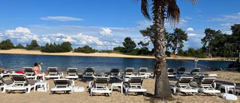Playa en los alrededores