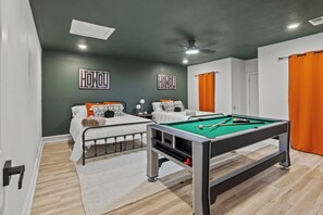 4 chambres, fer et planche à repasser, accès Internet, draps fournis