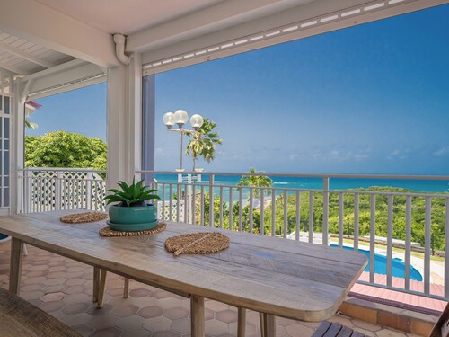 Villa Caïmite, vue spectaculaire sur les îles voisines, piscine privative