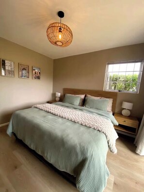 Apartment, Multiple Beds, Patio, Mountain View (Castle View ) - 2 Bedroom Ground Floor Apartment, Princess Beach Club, Houtbay (Cape Town)
