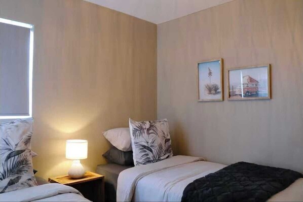 Apartment, Mehrere Betten, Terrasse, Bergblick (Castle View ) | Individuell dekoriert, individuell eingerichtet