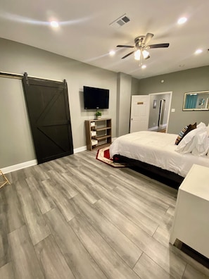3 Schlafzimmer, Bügeleisen/Bügelbrett, kostenloses WLAN, Bettwäsche