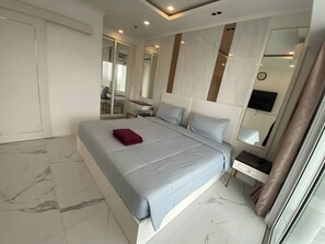 Apartment, 2 Bedrooms, Accessible, Smoking - 2 Bed Room Sea View Great Place (Pattaya)