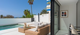 LAS BURRAS OCEAN FRONT VIEWS