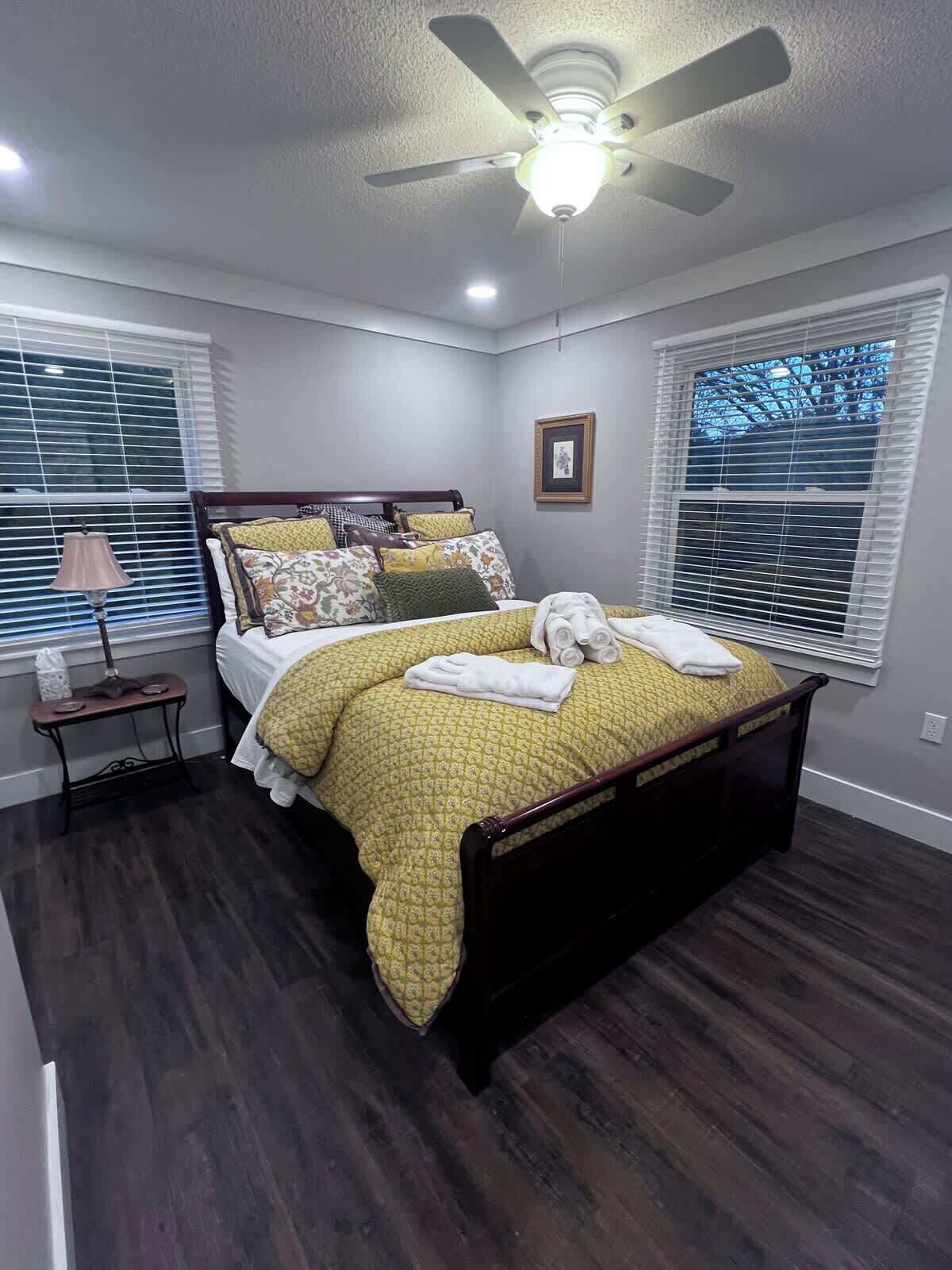 3 bedrooms, WiFi, bed sheets