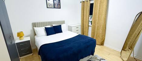 1 bedroom, free WiFi, bed sheets