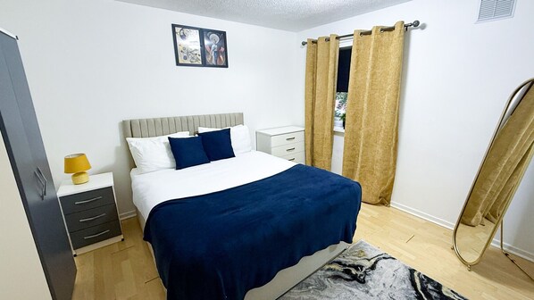 1 bedroom, free WiFi, bed sheets