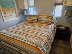 2 bedrooms, iron/ironing board, WiFi, bed sheets