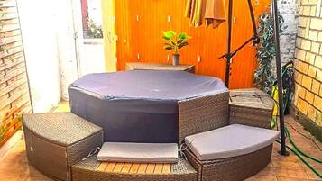 Bain à remous intérieur