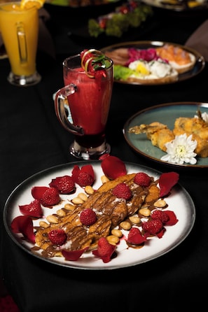 Free daily buffet breakfast