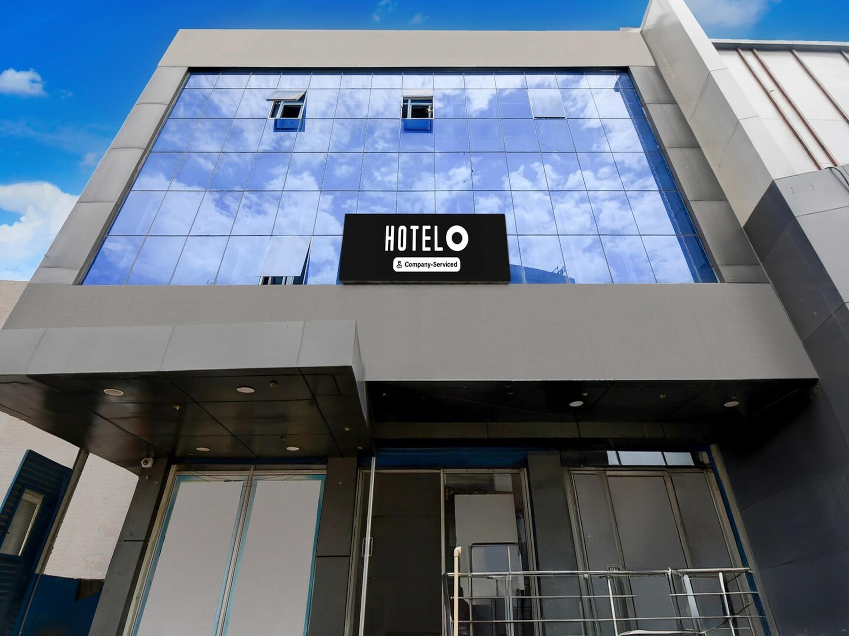 المنشأة من ال خارج