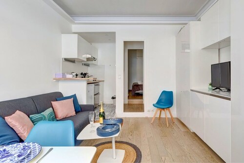 335 Oudina - Charmant Apt calme & élagant Paris 7