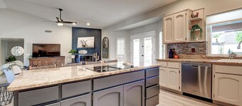 North Scottsdale Gem w/ Pool , Hot Tub, Putting Green!