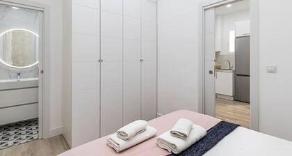 Waou Argüelles I - Short Term Rentals