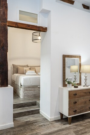 1 habitación, tabla de planchar con plancha y wifi gratis 