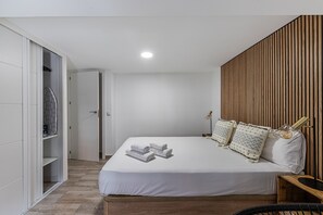 2 bedrooms, iron/ironing board, free WiFi