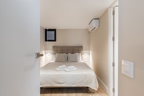 2 bedrooms, iron/ironing board, free WiFi