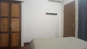 2 Schlafzimmer, Bügeleisen/Bügelbrett, kostenloses WLAN, Bettwäsche