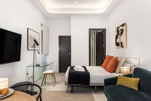 1 habitación, tabla de planchar con plancha y wifi gratis 