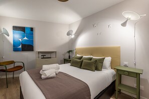 1 chambre, fer et planche à repasser, Wi-Fi gratuit, draps fournis