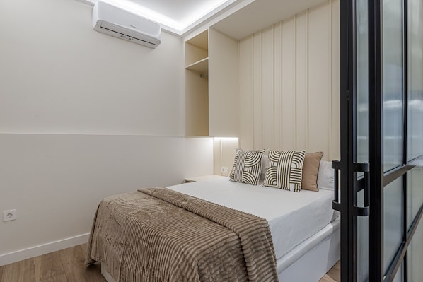3 chambres, fer et planche à repasser, Wi-Fi gratuit, draps fournis