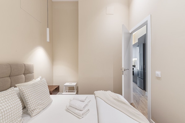 3 chambres, fer et planche à repasser, Wi-Fi gratuit, draps fournis