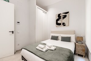 熨斗/熨衣板、免费 WiFi、床单
