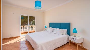 3 Schlafzimmer, Bügeleisen/Bügelbrett, WLAN, Bettwäsche