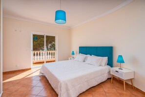 3 多间卧室、熨斗/熨衣板、WiFi、床单