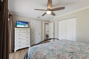 3 bedrooms, iron/ironing board, free WiFi