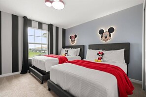 4 bedrooms, travel cot, WiFi, bed sheets - 4 Bedrooms/ 3 Bathrooms/ Storey Lake (4792CT) (Kissimmee)