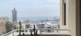 Ekron St 17 Apt 10 Haifa
