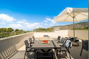 Outdoor dining - Mamad Keshet Eilon Green Views Suite (Eilon)
