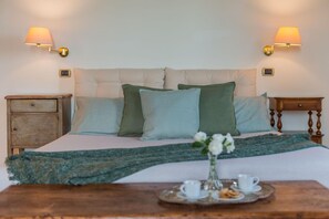 4 chambres, fer et planche à repasser, Wi-Fi, draps fournis