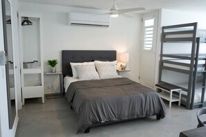 1 makuuhuone, silitysrauta/-lauta, ilmainen Wi-Fi, vuodevaatteet