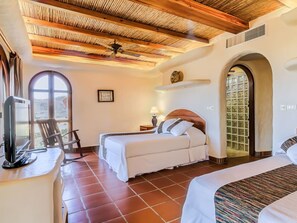 2 soverom, strykejern/-brett, wi-fi og sengetøy