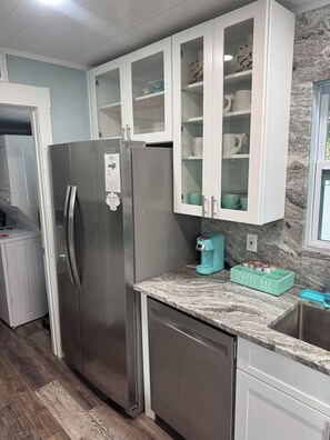 Interior - Luxury 3BR Townhouse Walk to Beach • Pet-Friendly • Boat Parking • Sleeps 10 (New Smyrna Beach)