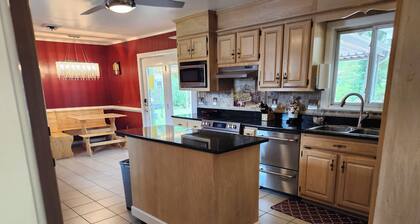 Charming 3-Bedroom Home with Private In-Ground Pool Oasis in Hampton, VA